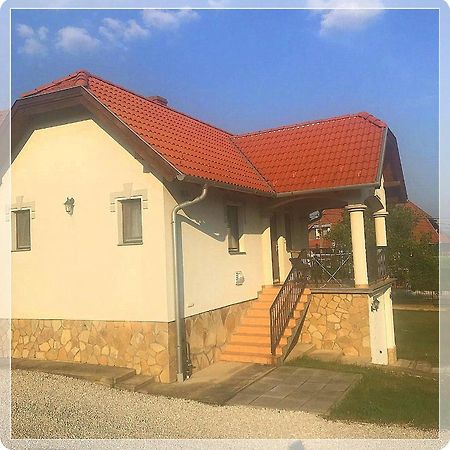 Apartamento Kleines Haus Hévíz Exterior foto