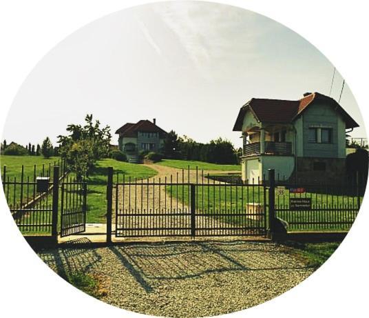 Apartamento Kleines Haus Hévíz Exterior foto